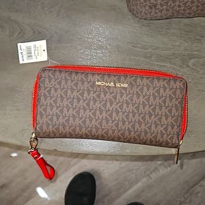 Michael Kors Jet Set Travel